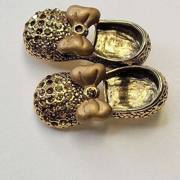 Gold Shoes Sandals Brooch - Picture 2 of 12